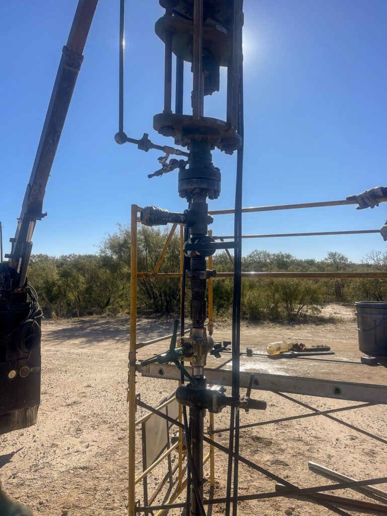 Axio Energy leads with top-tier gate valve service solutions in the oil and gas industry. Discover unparalleled safety, efficiency, and reliability with our expert services.
